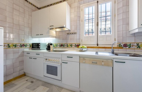 San Bartolome Apartamento | Sleep in a 17th century stately palace home and celebrate Seville in stye