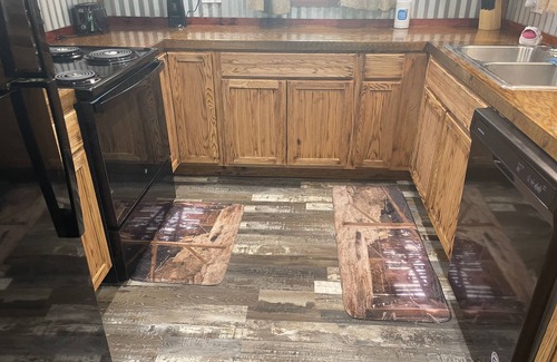 Longview Cabina | Sleep in a Hayloft - Longview, Tx