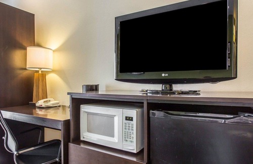 Seven Oaks Hotel | Sleep Inn Columbia