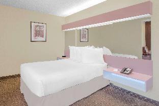 Erie Hotel | Sleep Inn Erie near Sports Center