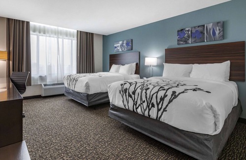 Franklin Hotel | Sleep Inn & Suites Milwaukee/Franklin