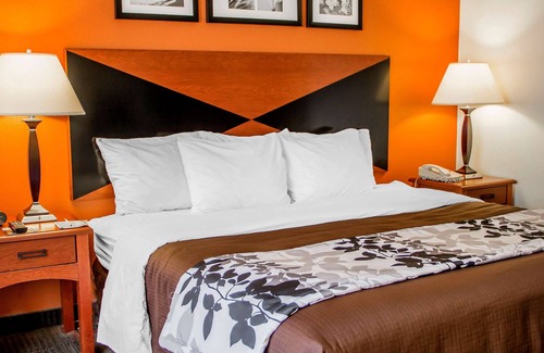 Helm Farm Hotel | Sleep Inn & Suites Oklahoma City Northwest