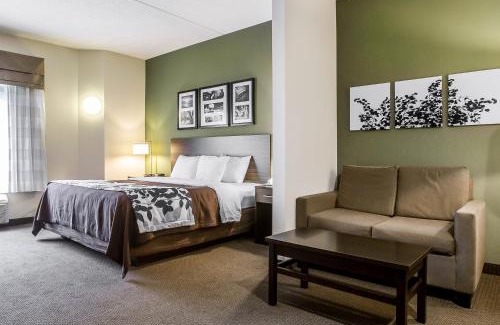 Queensbury Hotel | Sleep Inn & Suites Queensbury - Lake George