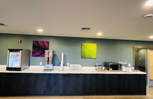 Lake Delton Hotel | Sleep Inn & Suites Lake Delton-Wisconsin Dells Newly Renovated 2024