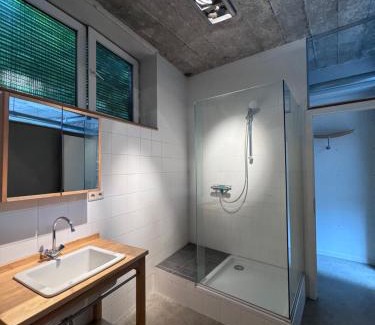 Saint-Laurent Apartamento | Sleep You Soon - Loft & parking