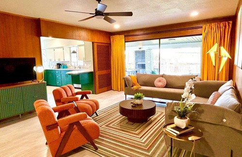 Shearer Hills - Ridgeview Casa | Sleep12-King4BR+Pool+HotTub+Pickleball+Bball+Arcde,SeaWrld,SixFlags,AirPt,DwnTwn