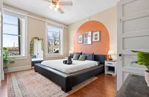 Shelby Park Casa | Sleep24 13Beds 8BR 6BA Swepson Retreat KING
