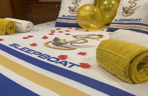 Campanha Alquiler De Eote | SLEEPBOAT YACHT