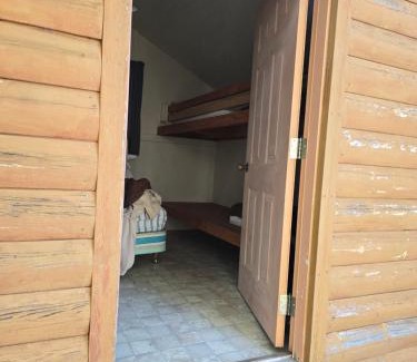 Monticello Casa | Sleeping Cabin East, roughing it gently