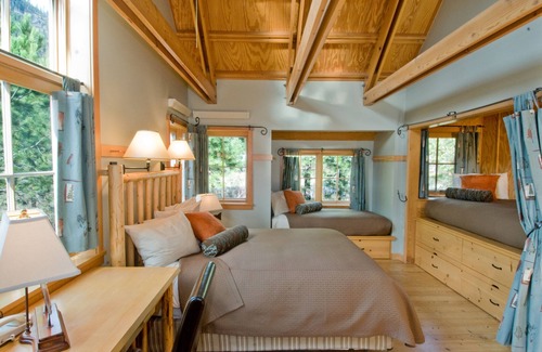 Leavenworth Hotel | Sleeping Lady Mountain Resort