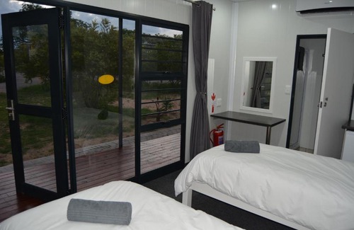 Thorny Bush Game Reserve Hotel | SleepOver Orpen Gate