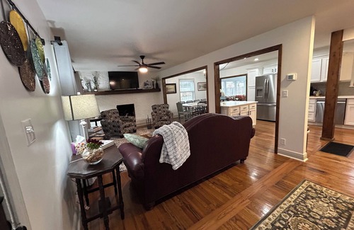 Trenton Casa | Sleeps 12, Pet Friendly, In-ground Pool, Close to Chattanooga!