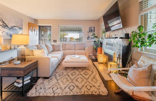 Sloan Lake Casa | Sleeps 14! 2 King Beds! close to DT/Mountains&more