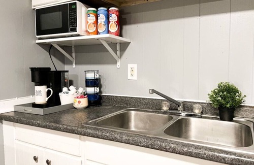 Jeannette Condominio | Sleeps 14! 9 Beds and Bathrooms, Historic + WIFI!