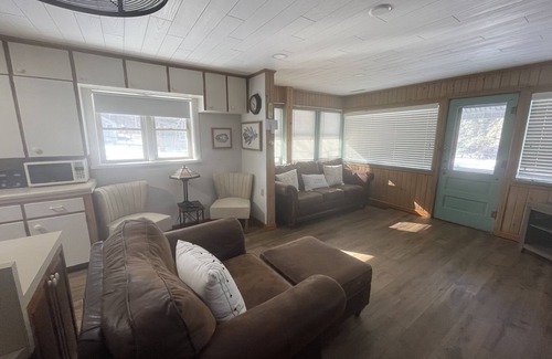 Clear Lake Casa | Sleeps 16 Across the Street From PM Park/Clear Lake Boats Marina