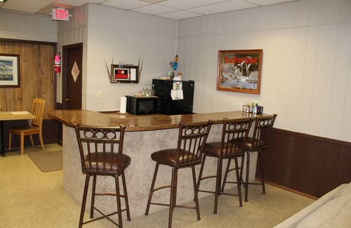 Groton Casa | Sleeps 2-13 people, 2 bunkrooms, 2 bath, laundry, bar, kitchen-building Main St.