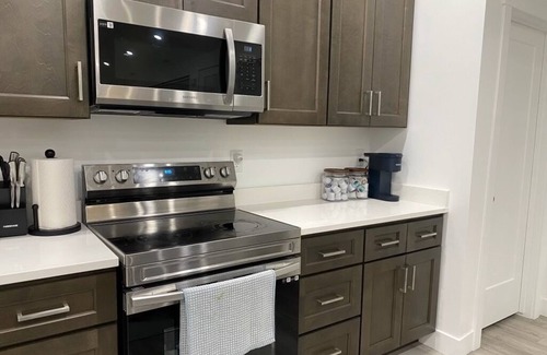 Sweetwater Casa | Sleeps 20+, Fire Pit, Game Room, Ideal Beach Pass, Private Hot tub