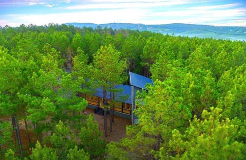 Pickens Casa | Sleeps 22 9 Hole Mini Golf Amenities Lake!