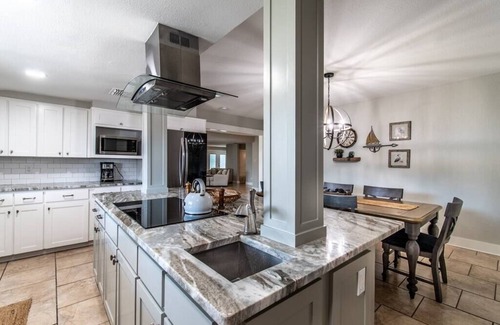 Bay Area Casa | Sleeps 32 - Spectacular Adjoining Homes Waits