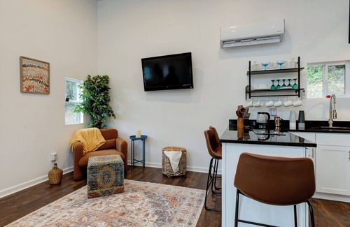 Beattyville Cabina | Sleeps 5-6 Near RRG-Hot Tub-Nice Sunrise-Quiet
