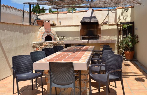 Embres-et-Castelmaure Casa | Auténtica casa de pueblo con piscina privada y vistas al campo, a 25 minutos en coche de la impresionante Beache