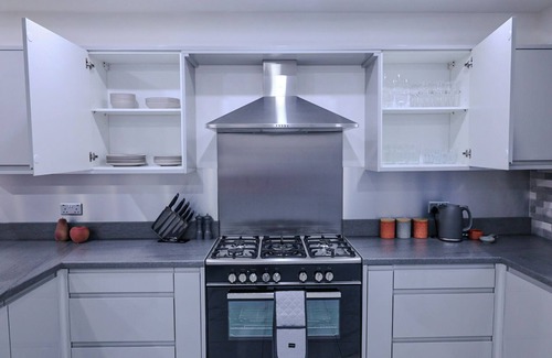 Hall Green Casa | Sleeps17 Bliss 7-Bedroom Luxury Escape Birmingham