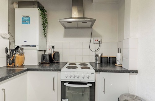 The Westside Apartamento | Sleeps6-freewifi-smarttv-netflix-familyfriendly