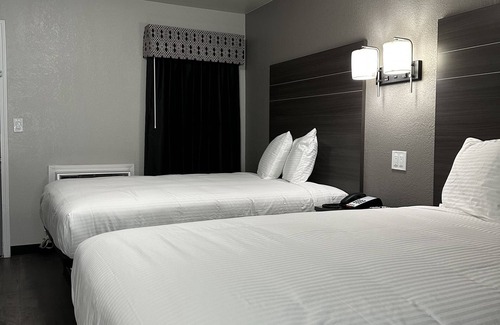 Wagoner Hotel | Sleepy Traveler Motel