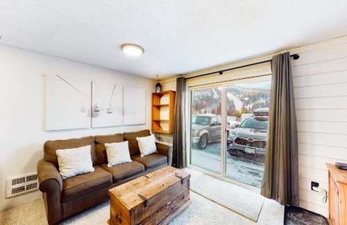 Sandpoint Hotel | Slope-Walk Condo