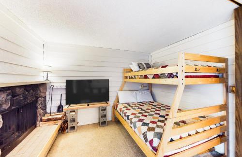 Sandpoint Hotel | Slope-Walk Condo