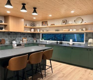 Rhododendron Chalet De Esquí | Slopehaus