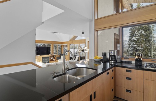 Mountain Village Casa | Slopeside Chalet 4 Bedroom Home by RedAwning