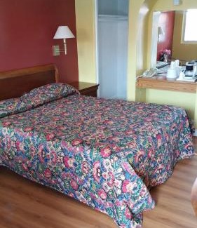 Merced Hotel | Slumber Motel