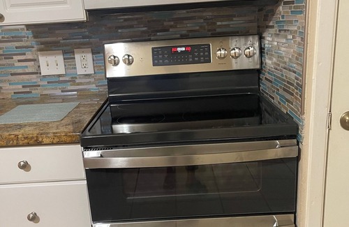 Walden on Lake Conroe Apartamento | Small But Pretty - Just Remodeled