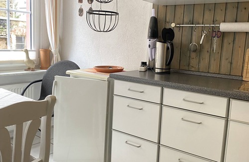 Niederemmel Casa | Pequeño, acogedor * * * Casa de vacaciones le invita a relajarse.
