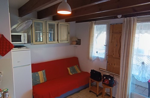Portiragnes-Plage Casa | Small house 300 m from the beach with terrace and shared swimming pool, secure residence