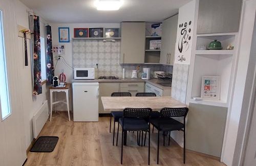 Kerepes Casa | Small House Apartment