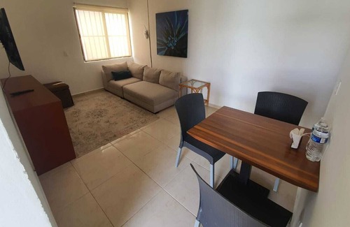 San Miguel Casa | Pequeña Casa en zona residencial tranquila