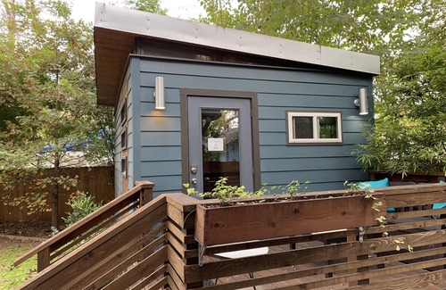 Holly Casa | Pequeña casa: corazón del lado este