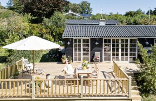 Vejby Casa | Small House With Large Garden Near Vejby Strand