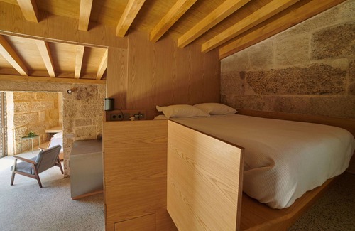 Donon Casa | Pequeña casa de piedra para cuatro personas en un entorno natural virgen a 1 km del mar