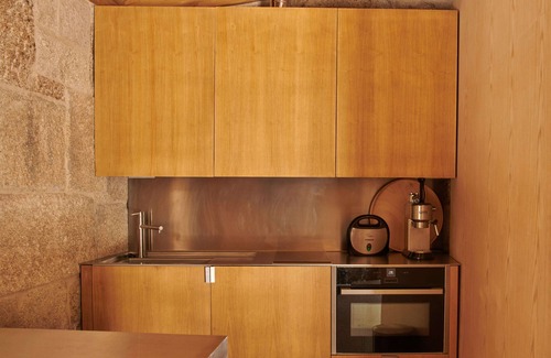 Donon Casa | Pequeña casa de piedra para cuatro personas en un entorno natural virgen a 1 km del mar