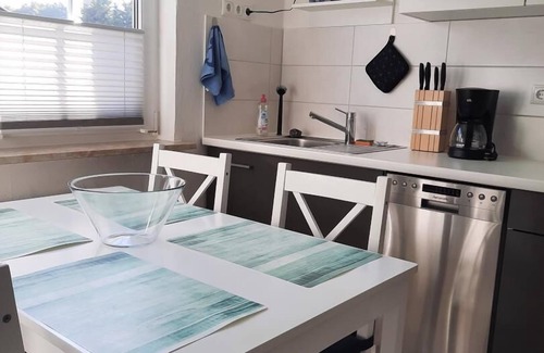 Grimmen Casa | Small town holiday home Grimmen