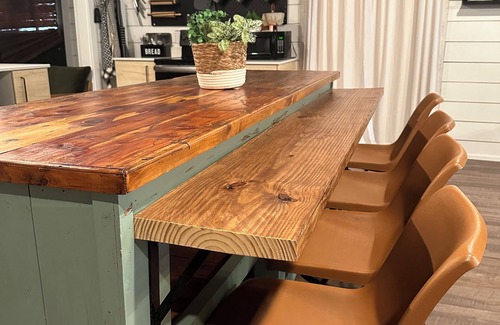 Thaxton Casa | Small Town Nostalgic Charm- Renovated Old Country Store