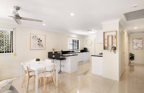 Sunnybank Apartamento | Smart Suites Self Check-in Apartments - 144 Dixon