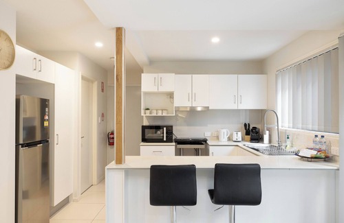 Sunnybank Apartamento | Smart Suites Self Check-in Apartments - 144 Dixon