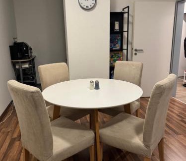 Schwerin Apartamento | Smarte Wohnung in Schwerin-Gartenstadt