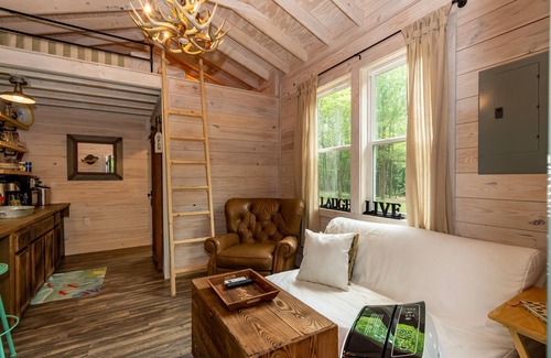 Crane Hill Cabaña | Smith Lake Fish Camp