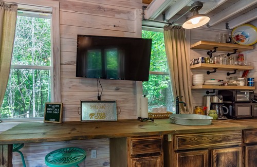 Crane Hill Cabaña | Smith Lake Fish Camp