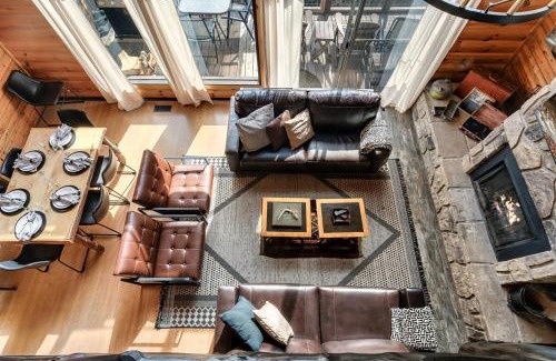 Chalet Village Chalet De Esquí | Smokies View Pools Pickleball Wood Fireplace HotTub Early Check